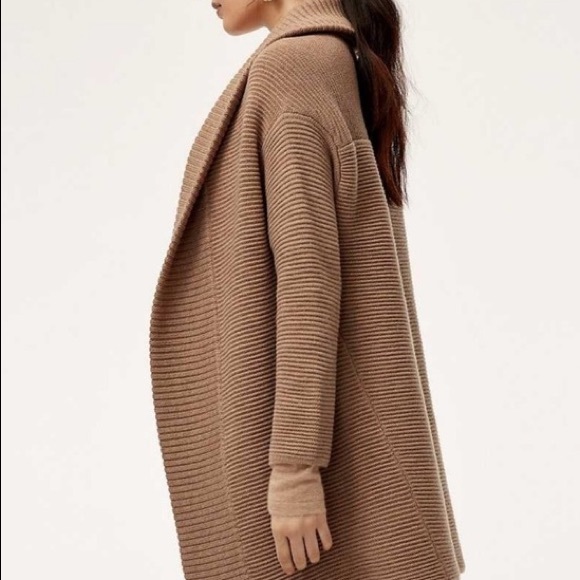 Aritzia Oversized Ribbed Knit Cardigan - Picture 2 of 9